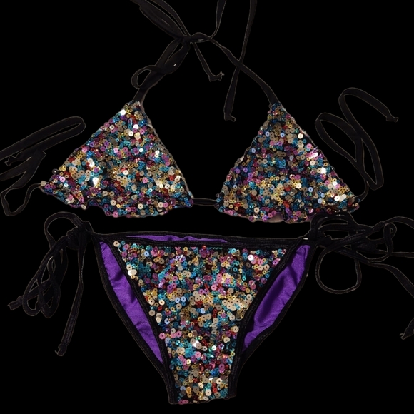 It's festival time get ready w/sequins two piece purple Bikini 👙 - Picture 7 of 10